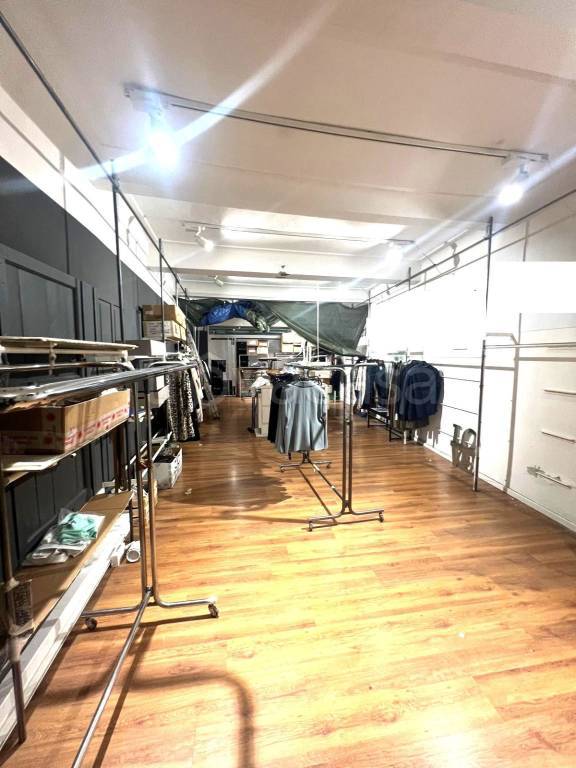 negozio in vendita a Santarcangelo di Romagna