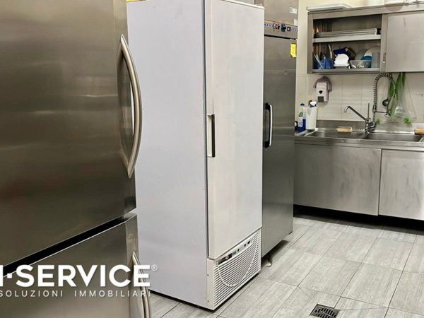 negozio in vendita a Santarcangelo di Romagna