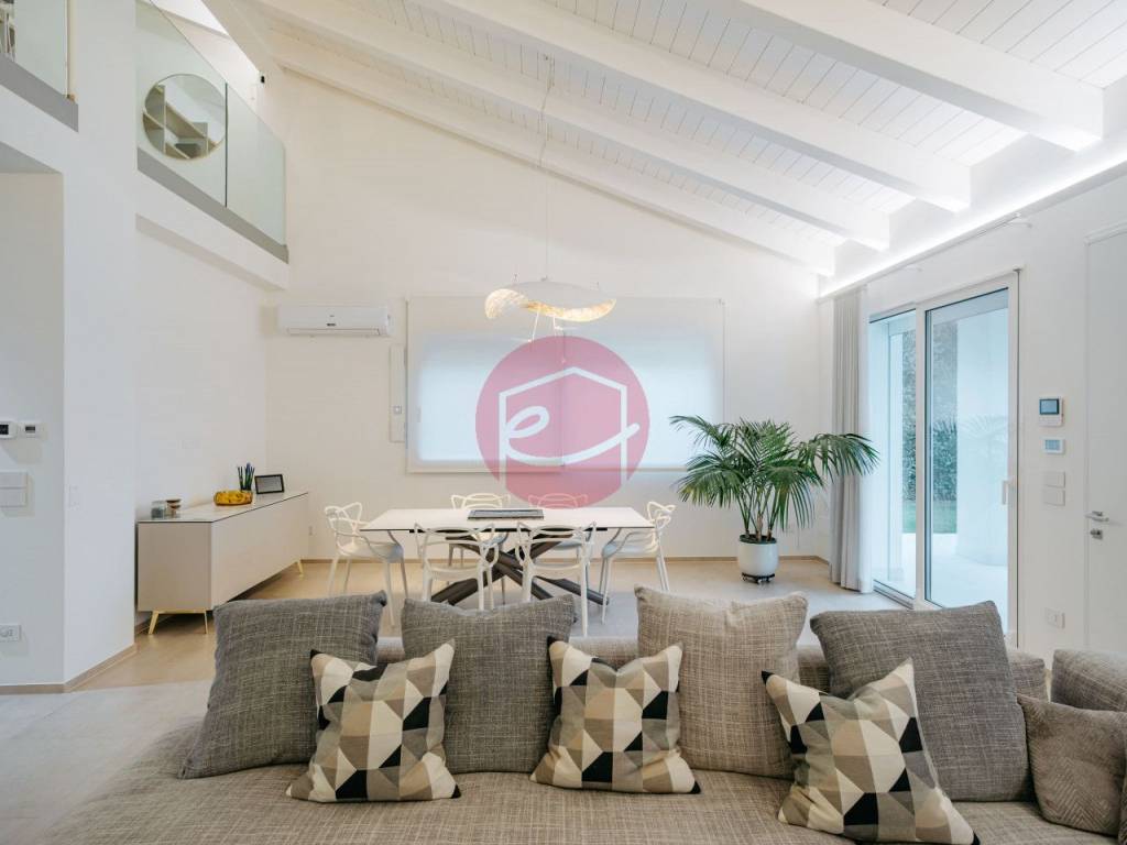 casa indipendente in vendita a Santarcangelo di Romagna