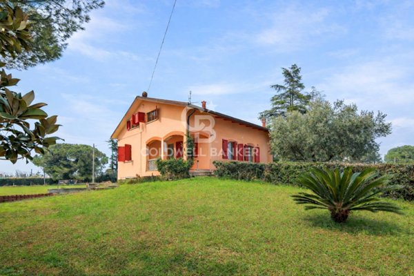 casa indipendente in vendita a Santarcangelo di Romagna