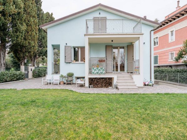 casa indipendente in vendita a Santarcangelo di Romagna