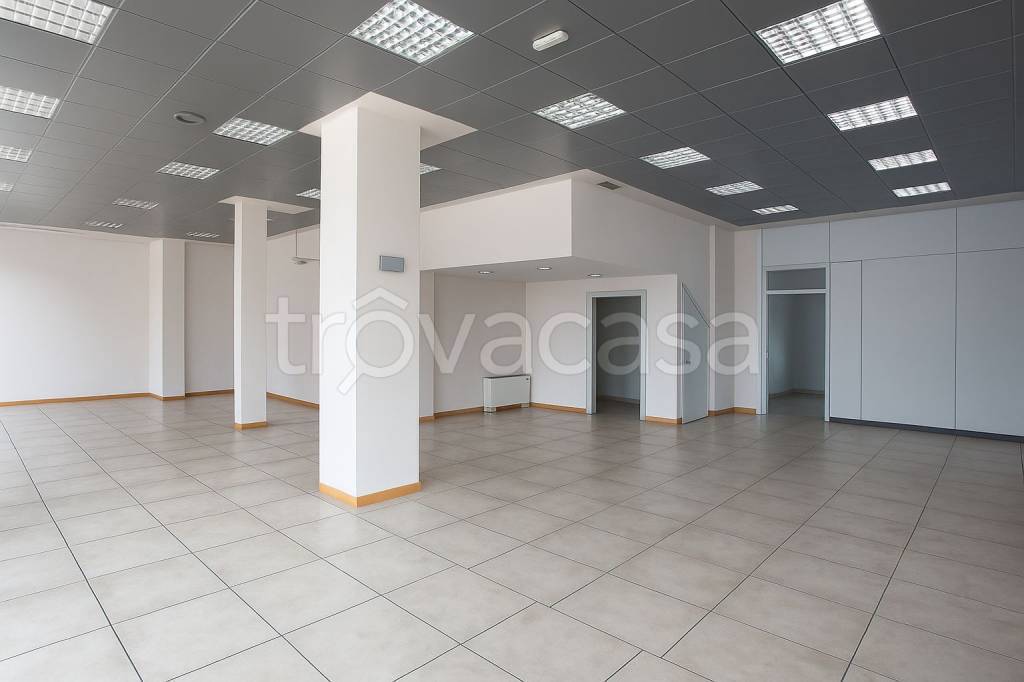 negozio in vendita a Santarcangelo di Romagna