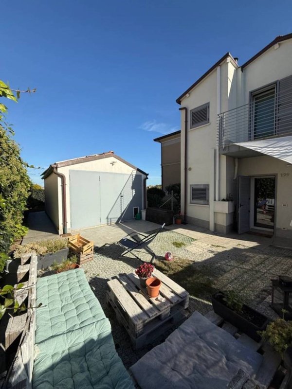 casa indipendente in vendita a Santarcangelo di Romagna in zona San Michele