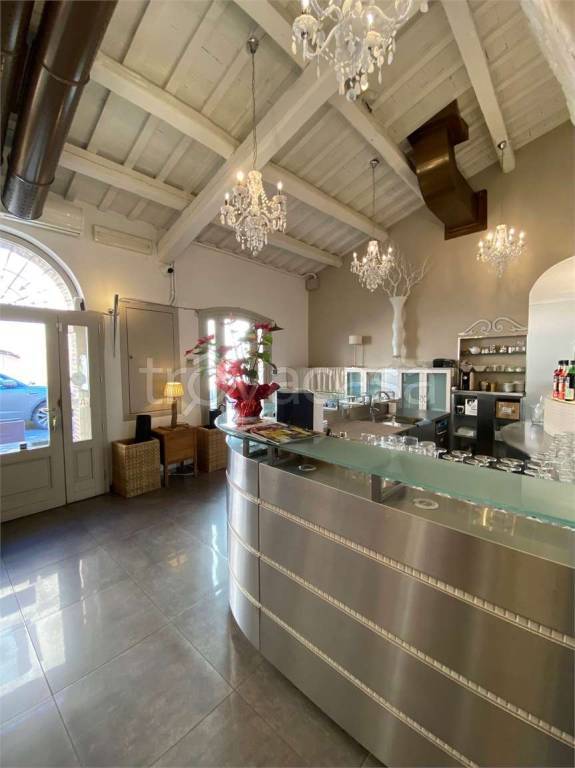negozio in vendita a Santarcangelo di Romagna