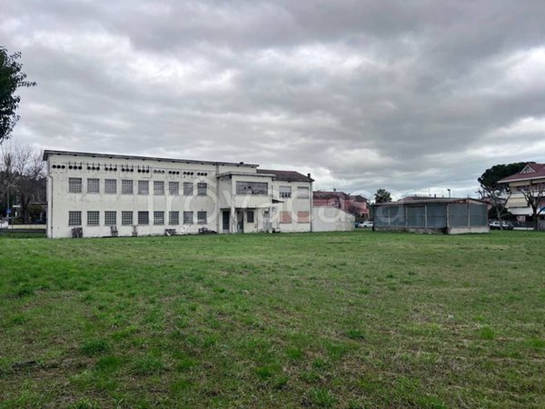 negozio in vendita a Santarcangelo di Romagna