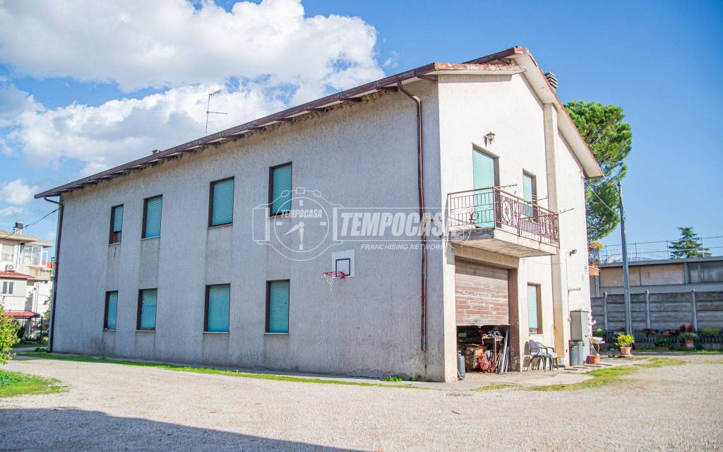 appartamento a Santarcangelo di Romagna in zona San Martino dei Mulini