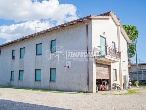 appartamento a Santarcangelo di Romagna in zona San Martino dei Mulini