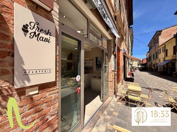 negozio in vendita a Santarcangelo di Romagna