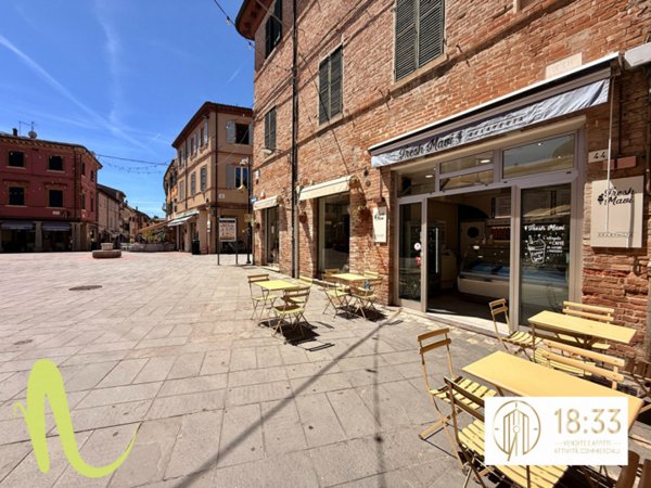 attivita commerciale in vendita a Santarcangelo di Romagna