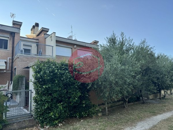 casa indipendente in vendita a Santarcangelo di Romagna