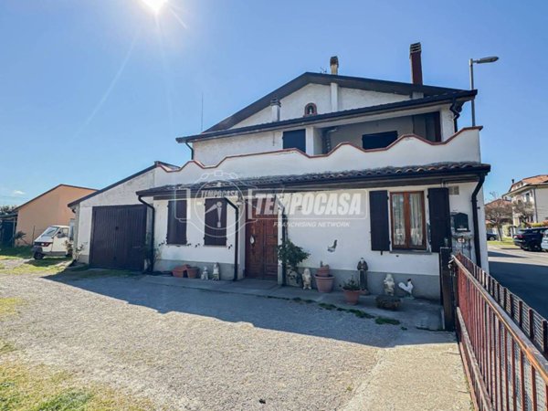 casa indipendente in vendita a Santarcangelo di Romagna in zona San Vito