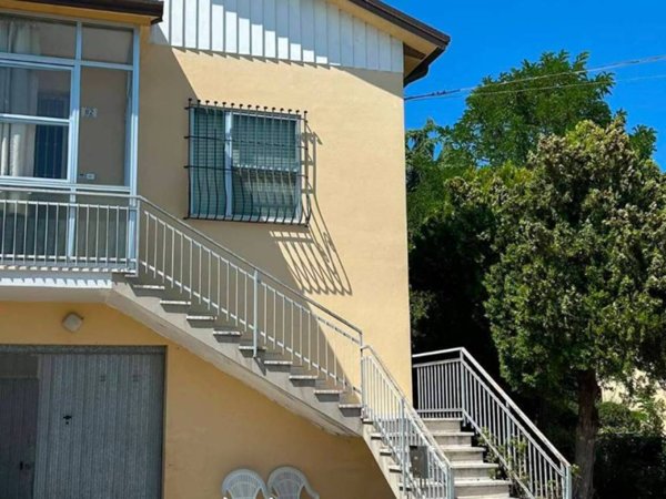 casa indipendente in vendita a Santarcangelo di Romagna