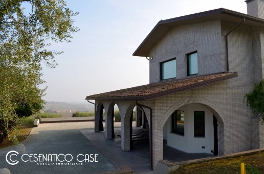 casa indipendente in vendita a Santarcangelo di Romagna in zona Montalbano