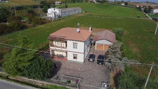 casa indipendente in vendita a Santarcangelo di Romagna in zona Montalbano
