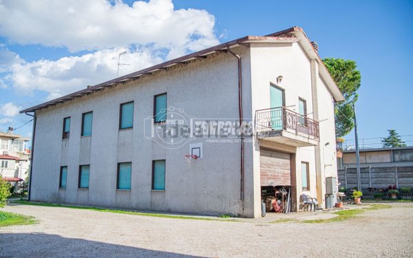 appartamento a Santarcangelo di Romagna in zona San Martino dei Mulini