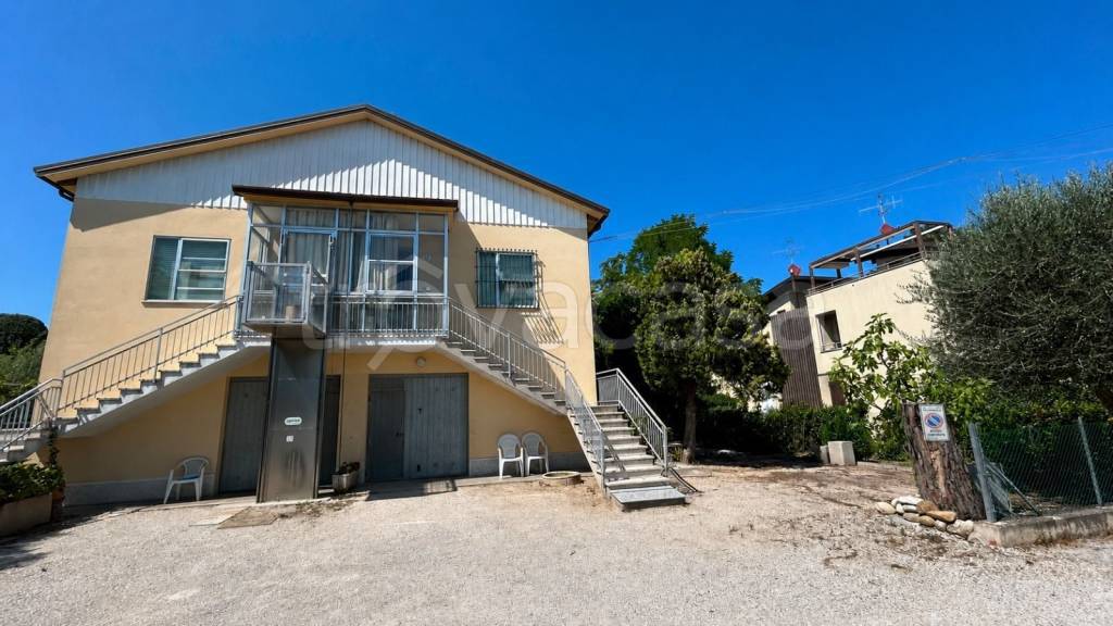 casa indipendente in vendita a Santarcangelo di Romagna
