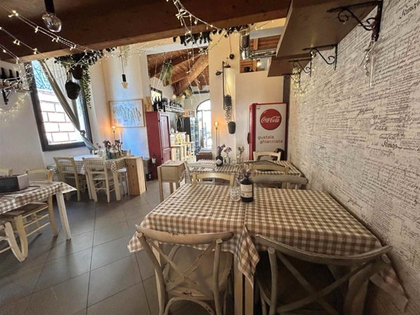 negozio in vendita a Santarcangelo di Romagna