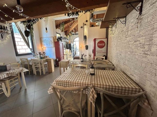 negozio in vendita a Santarcangelo di Romagna