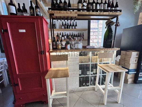 negozio in vendita a Santarcangelo di Romagna