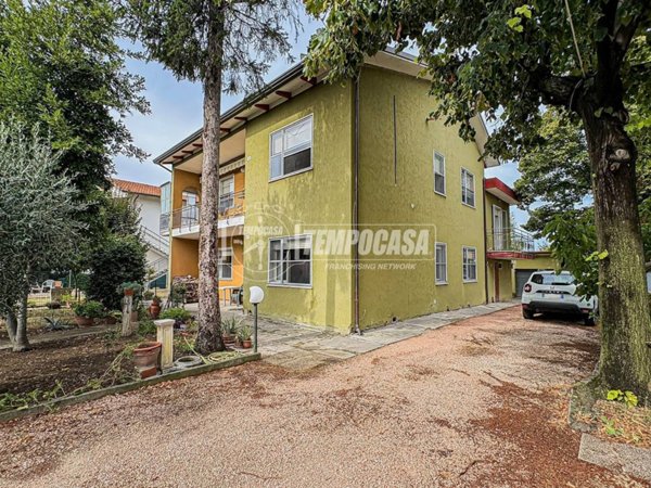 appartamento in vendita a Santarcangelo di Romagna in zona Sant'Ermete