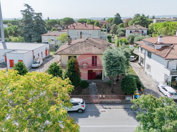 casa indipendente in vendita a Santarcangelo di Romagna