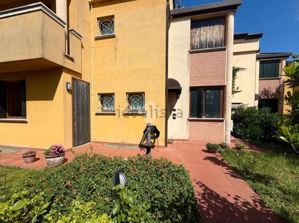 casa indipendente in vendita a Santarcangelo di Romagna