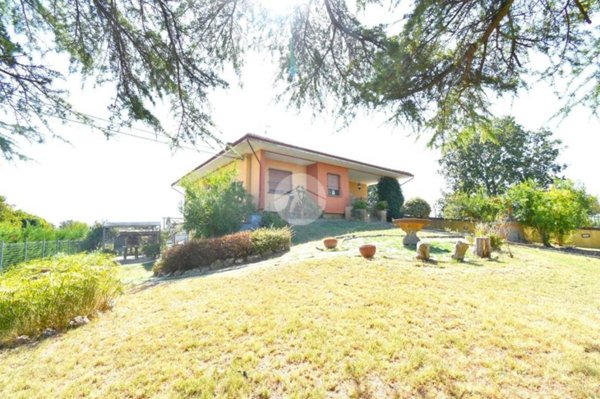 casa indipendente in vendita a Santarcangelo di Romagna