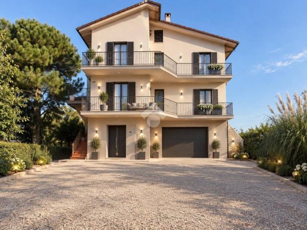 casa indipendente in vendita a Santarcangelo di Romagna