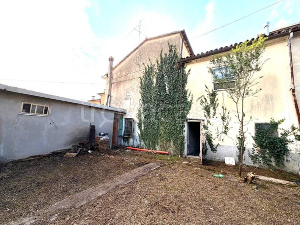 casa indipendente in vendita a Santarcangelo di Romagna