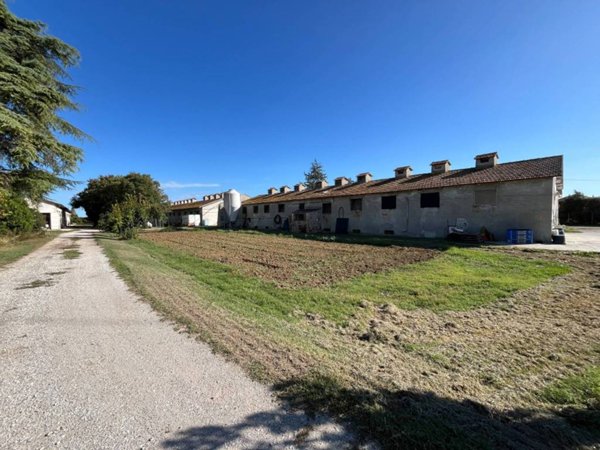 terreno agricolo in vendita a Santarcangelo di Romagna