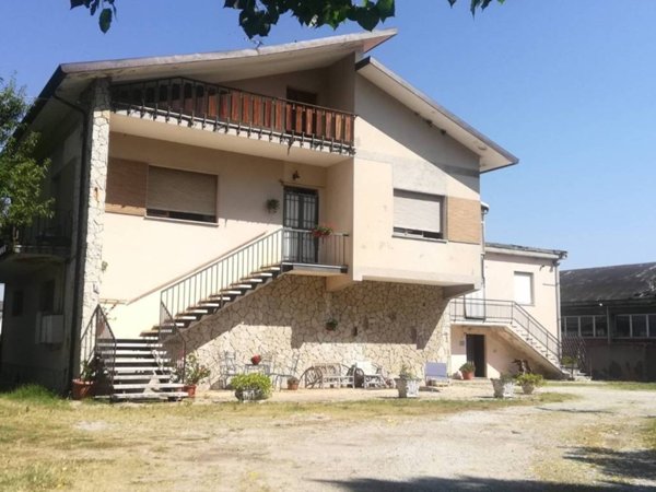 villa in vendita a Verucchio in zona Villa Verucchio