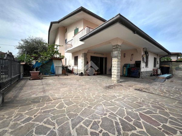 casa indipendente in vendita a Verucchio in zona Villa Verucchio