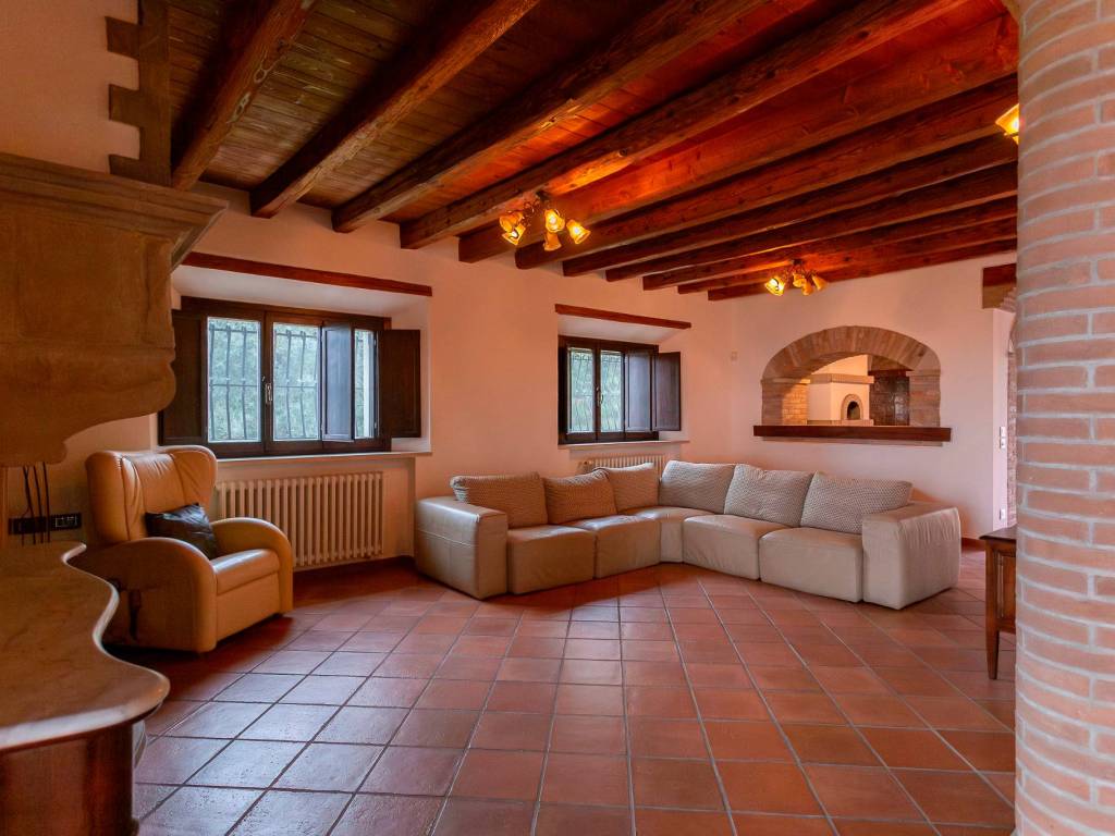 casa indipendente in vendita a Verucchio