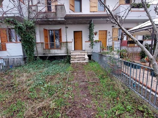 casa indipendente in vendita a Verucchio in zona Villa Verucchio