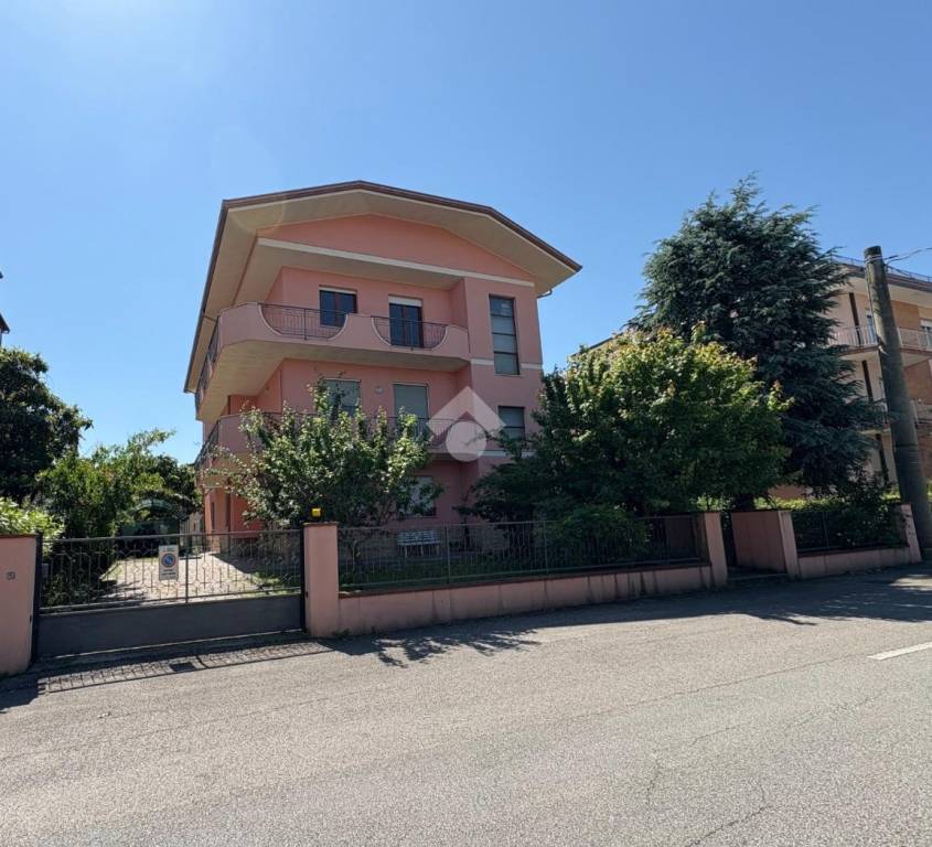 casa indipendente in vendita a Verucchio in zona Villa Verucchio