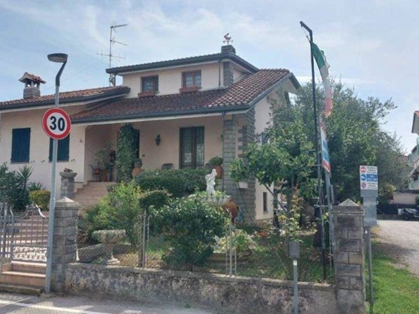 casa indipendente in vendita a Verucchio in zona Villa Verucchio