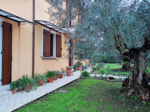 casa indipendente in vendita a Verucchio
