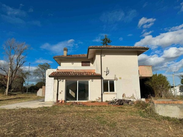 casa indipendente in vendita a Verucchio