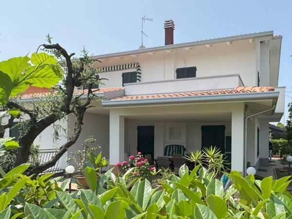 casa indipendente in vendita a Verucchio in zona Villa Verucchio