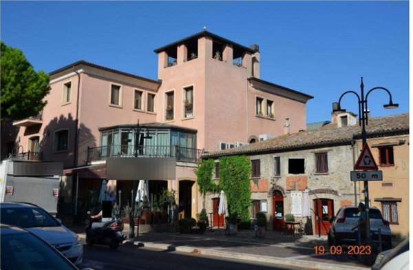 negozio in vendita a Verucchio in zona Villa Verucchio