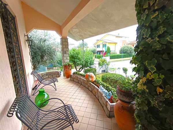 casa indipendente in vendita a Verucchio in zona Villa Verucchio