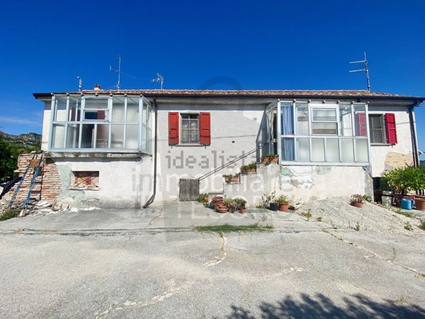 casa indipendente in vendita a Verucchio in zona Ponte Verucchio