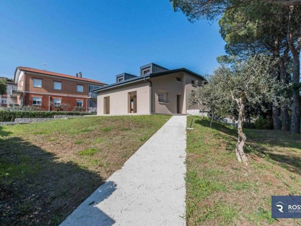 casa indipendente in vendita a Verucchio