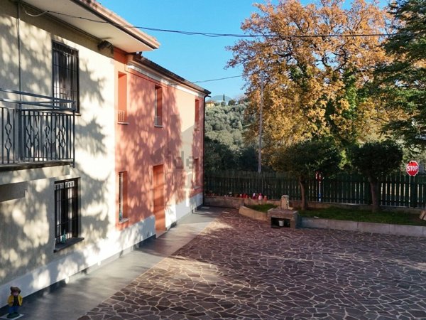 casa indipendente in vendita a Verucchio in zona Villa Verucchio