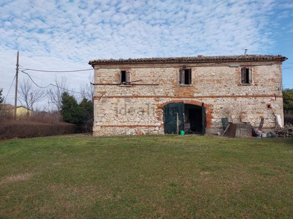 casale in vendita a Verucchio