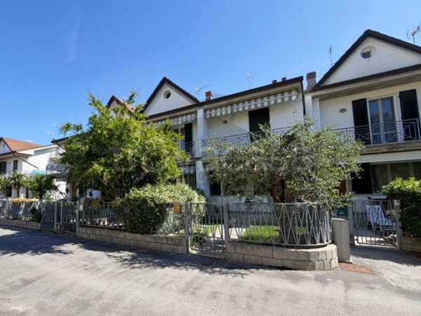 casa indipendente in vendita a Verucchio in zona Villa Verucchio