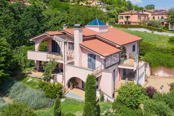 casa indipendente in vendita a Verucchio