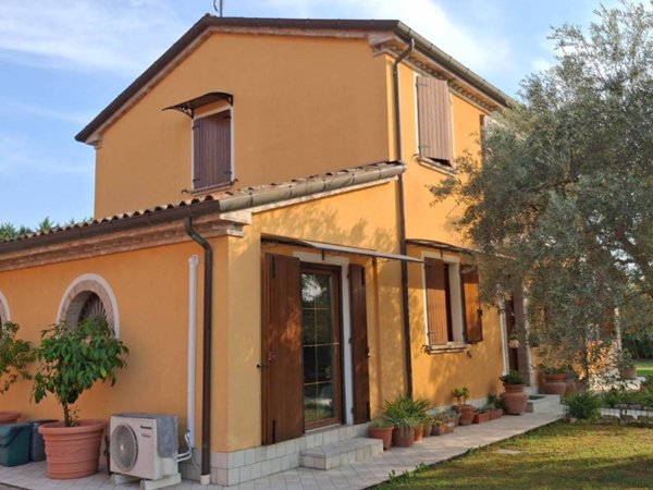 casa indipendente in vendita a Verucchio in zona Ponte Verucchio