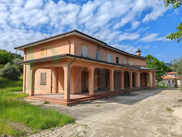 casa indipendente in vendita a Verucchio in zona Ponte Verucchio