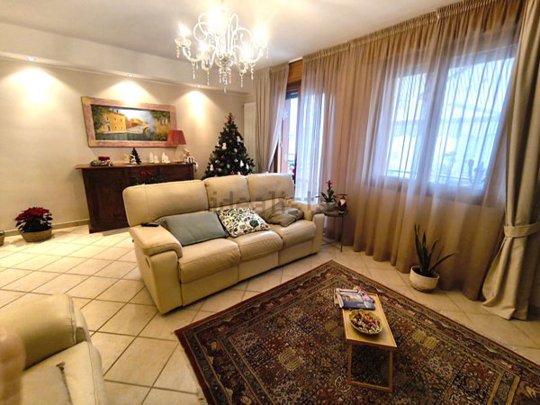 casa indipendente in vendita a Verucchio in zona Villa Verucchio